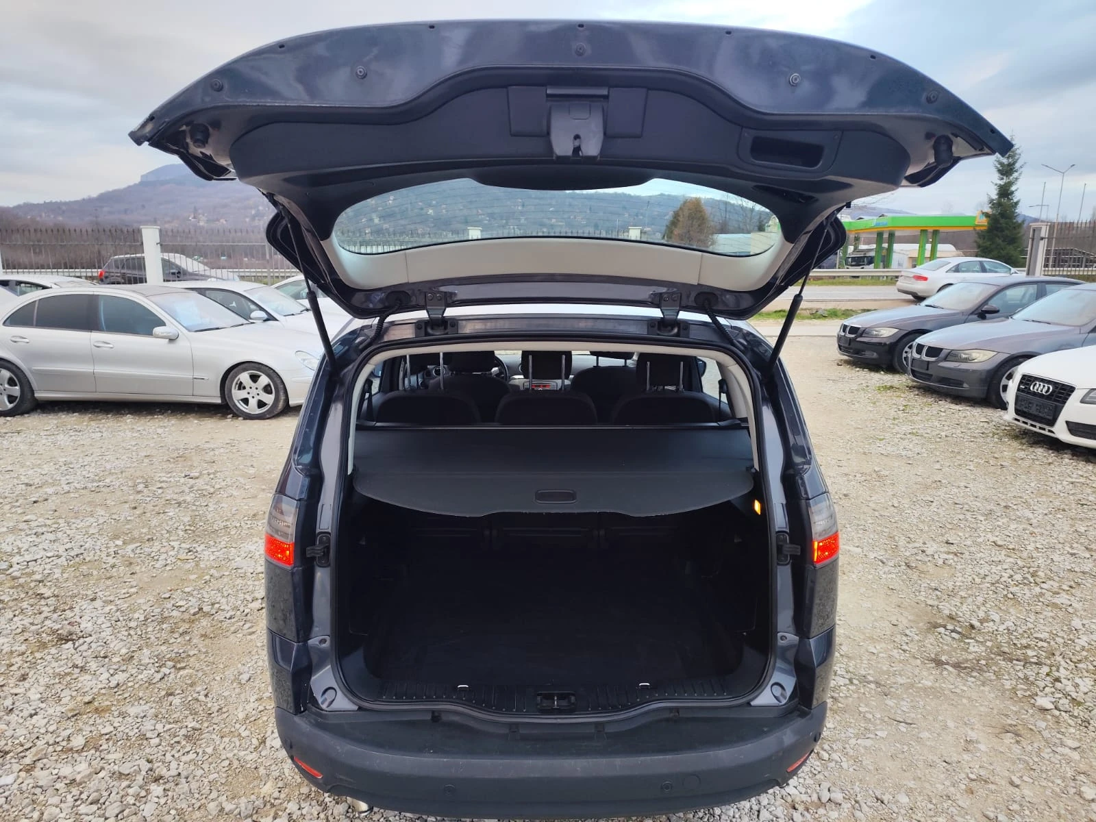 Ford S-Max 2.0 дизел 140 коня Италия - изображение 7