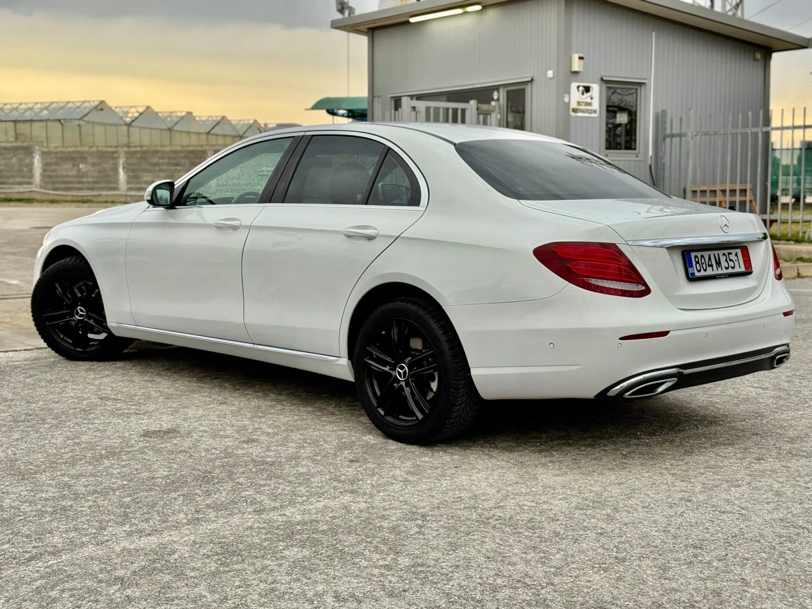 Mercedes-Benz E 220 194кс./ 9G/ EURO 6B/ BURMESTER/ CAMERA/ ОТЛИЧЕН - изображение 4