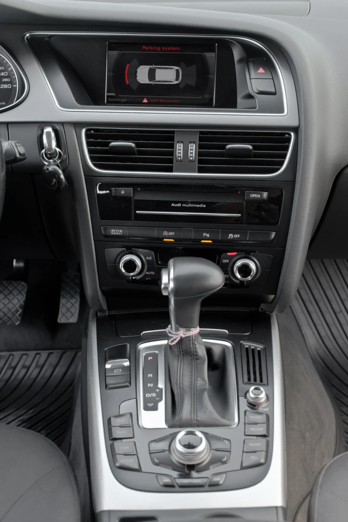 Audi A4 Allroad DRIVE SELECT/BANG & OLUFSEN , снимка 12 - Автомобили и джипове - 53936621