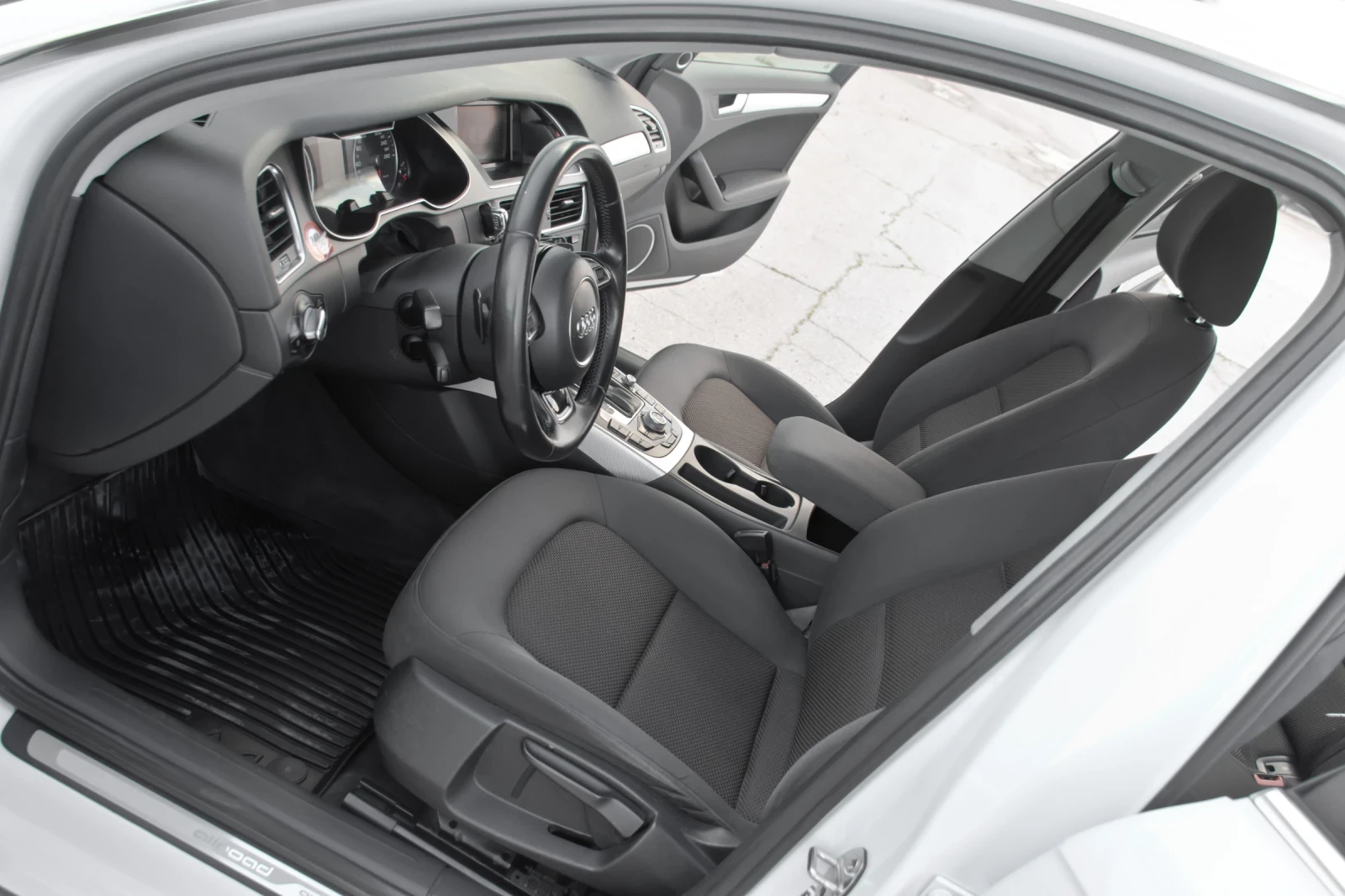 Audi A4 Allroad DRIVE SELECT/BANG & OLUFSEN , снимка 8 - Автомобили и джипове - 53936621