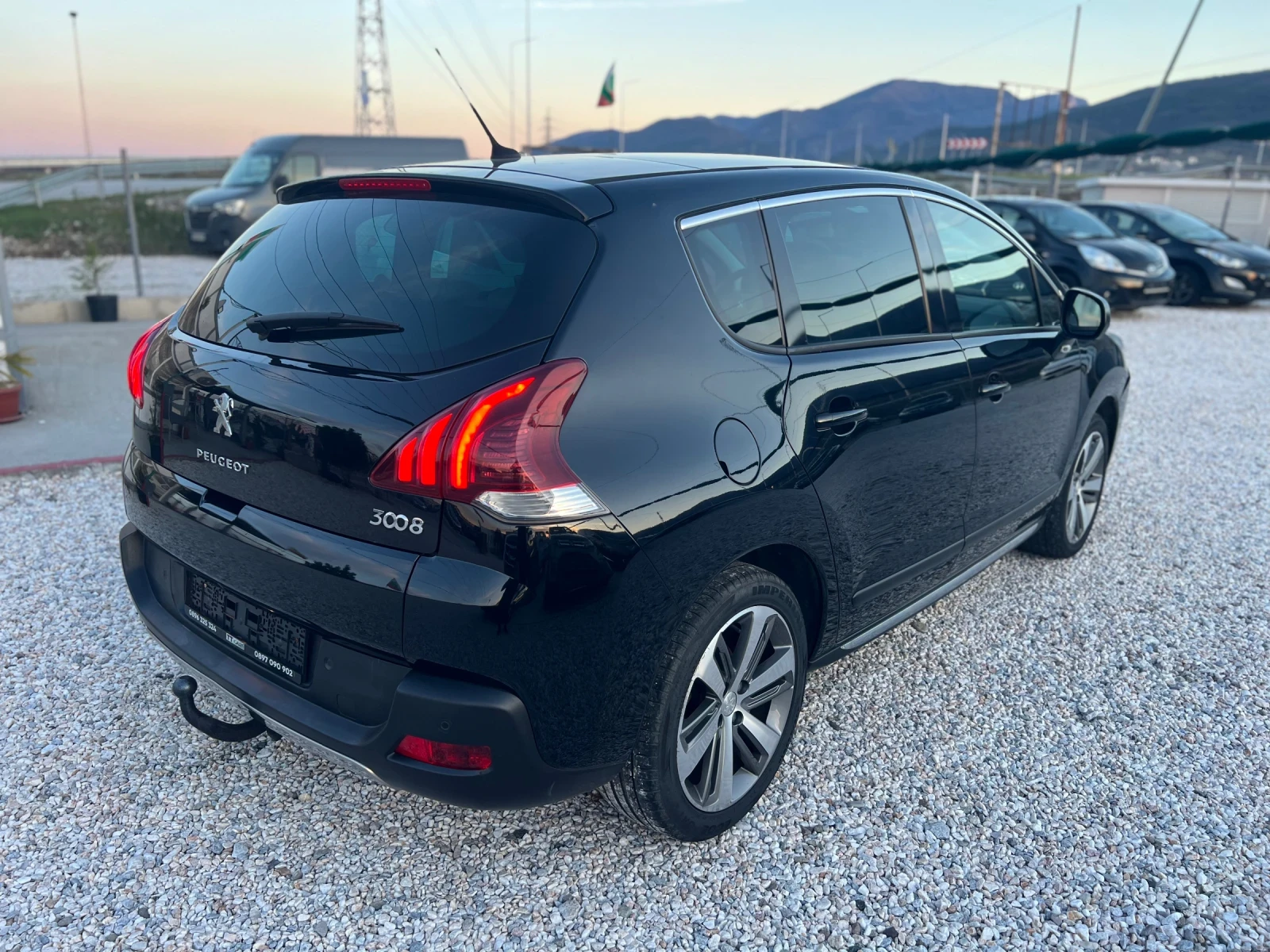 Peugeot 3008 2.0 HDI 163кс NAVI PANORAMA AVTOMAT, снимка 6 - Автомобили и джипове - 54114472