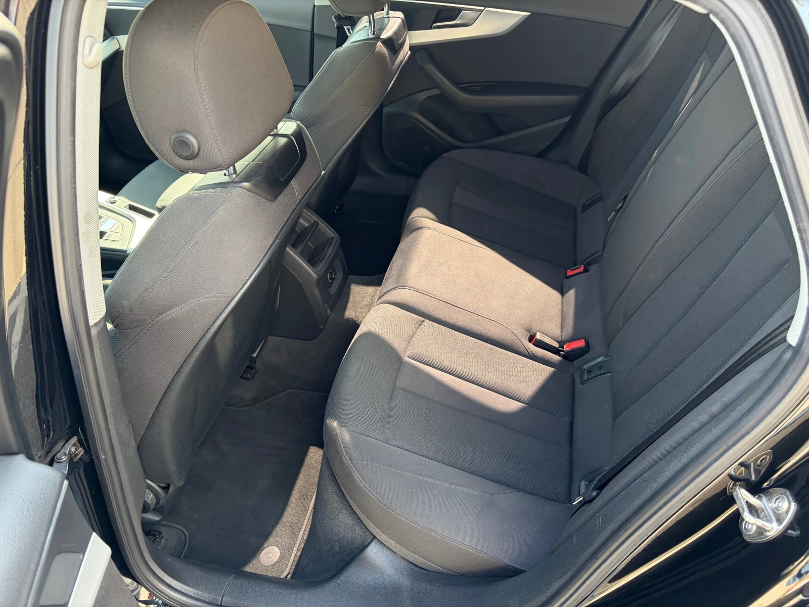 Audi A4 S-line, снимка 10 - Автомобили и джипове - 54380315
