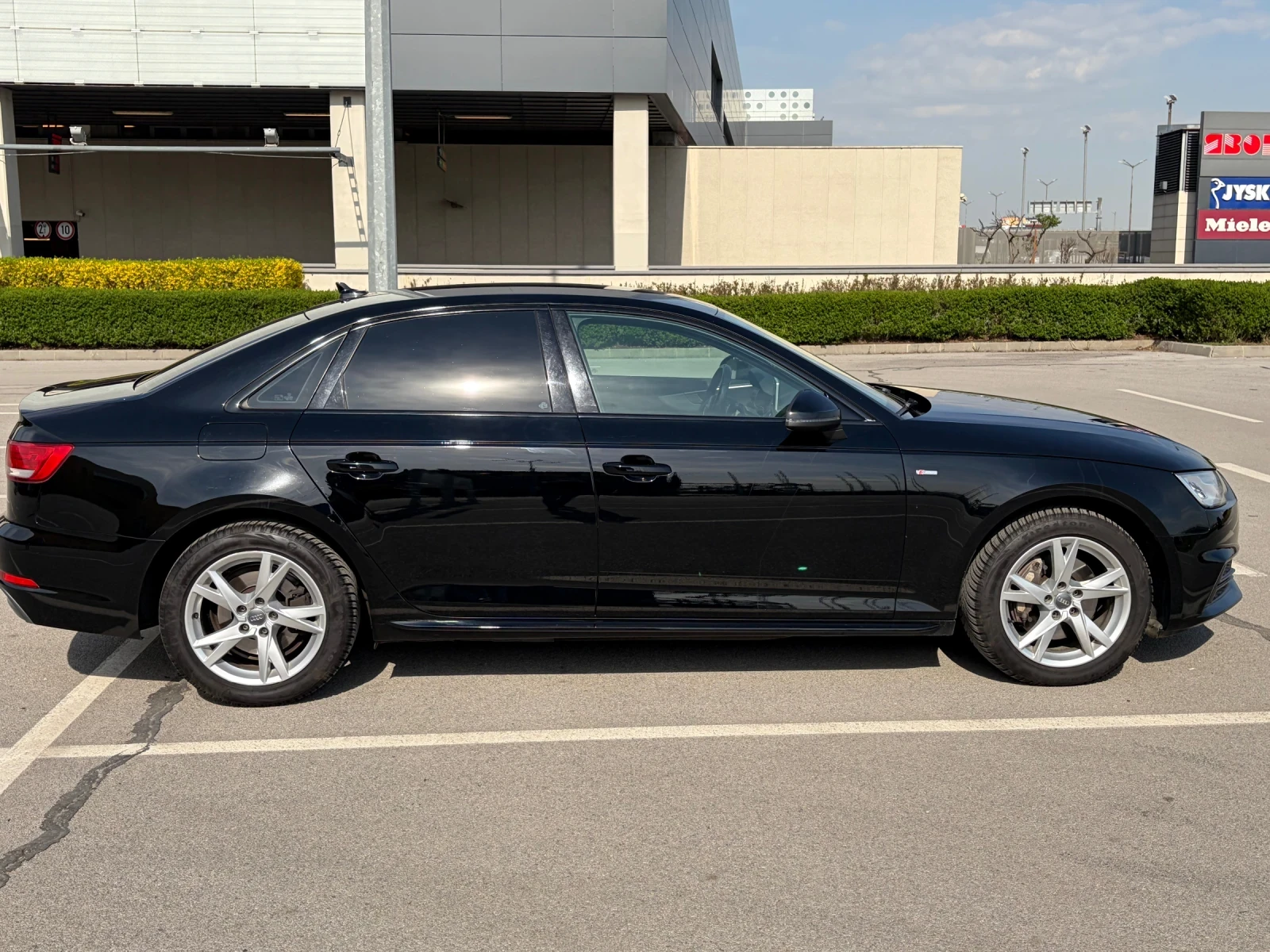 Audi A4 S-line, снимка 4 - Автомобили и джипове - 54380315