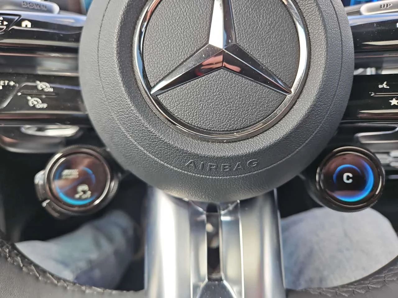 Mercedes-Benz CLA AMG 35 /360/DISTRONIC/HEAD UP , снимка 14 - Автомобили и джипове - 54384717