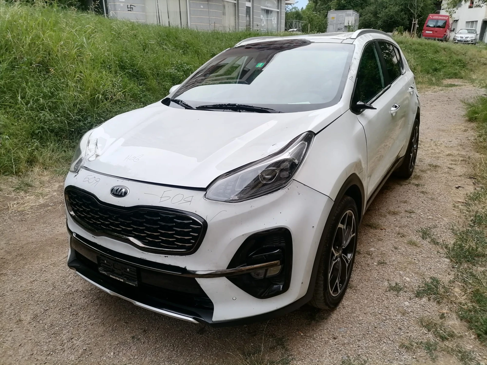 Kia Sportage ВСИЧКИ ЕКСТРИ, снимка 3 - Автомобили и джипове - 54422071