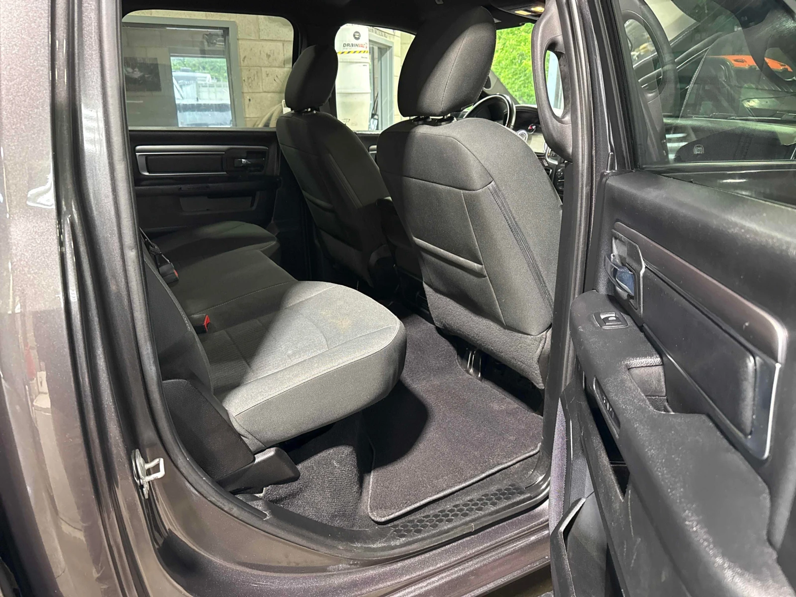 Dodge Avenger 5.7L 8cyl 4WD | Mobile.bg � ����������� 13