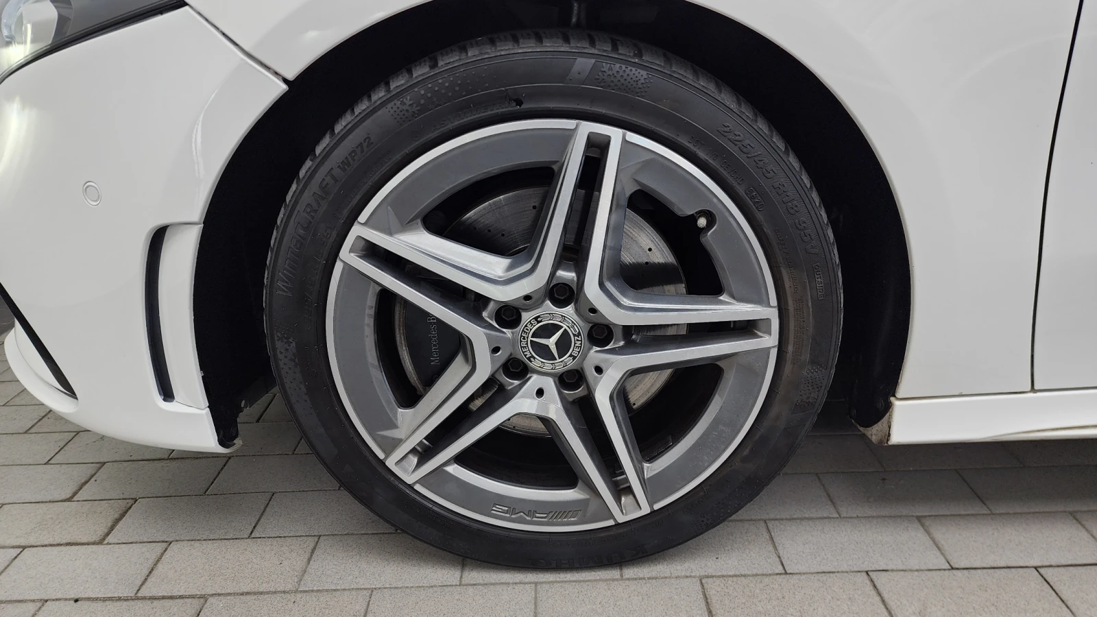 Mercedes-Benz A 220 2020* AMG PK* DYNAMICA* DIGITAL* KEYLESS* КРАЙНА Ц, снимка 5 - Автомобили и джипове - 55153328