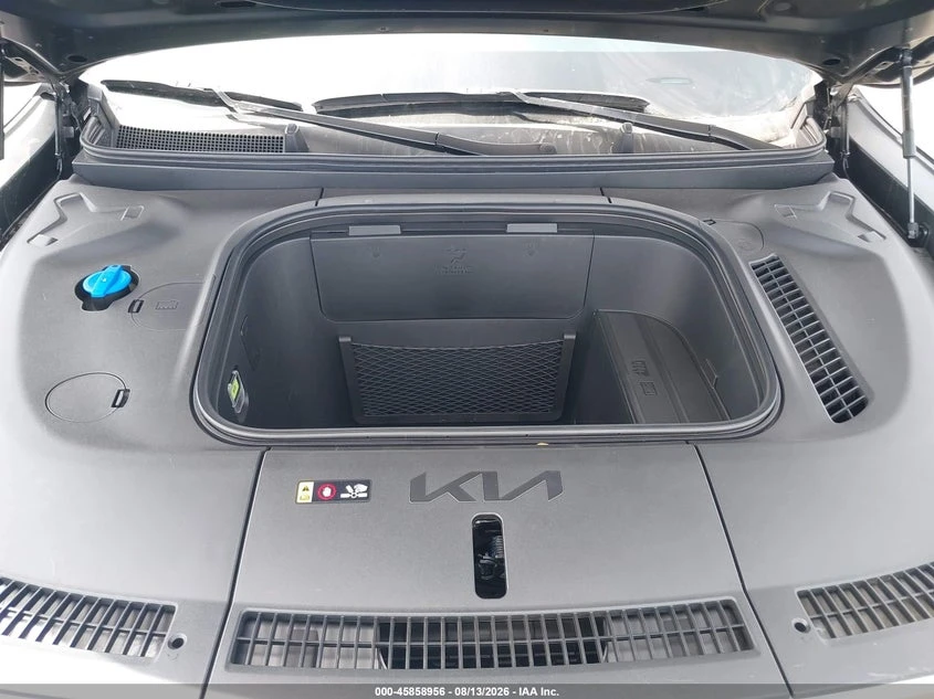 Kia EV9 Light Long Range, снимка 10 - Автомобили и джипове - 55812855