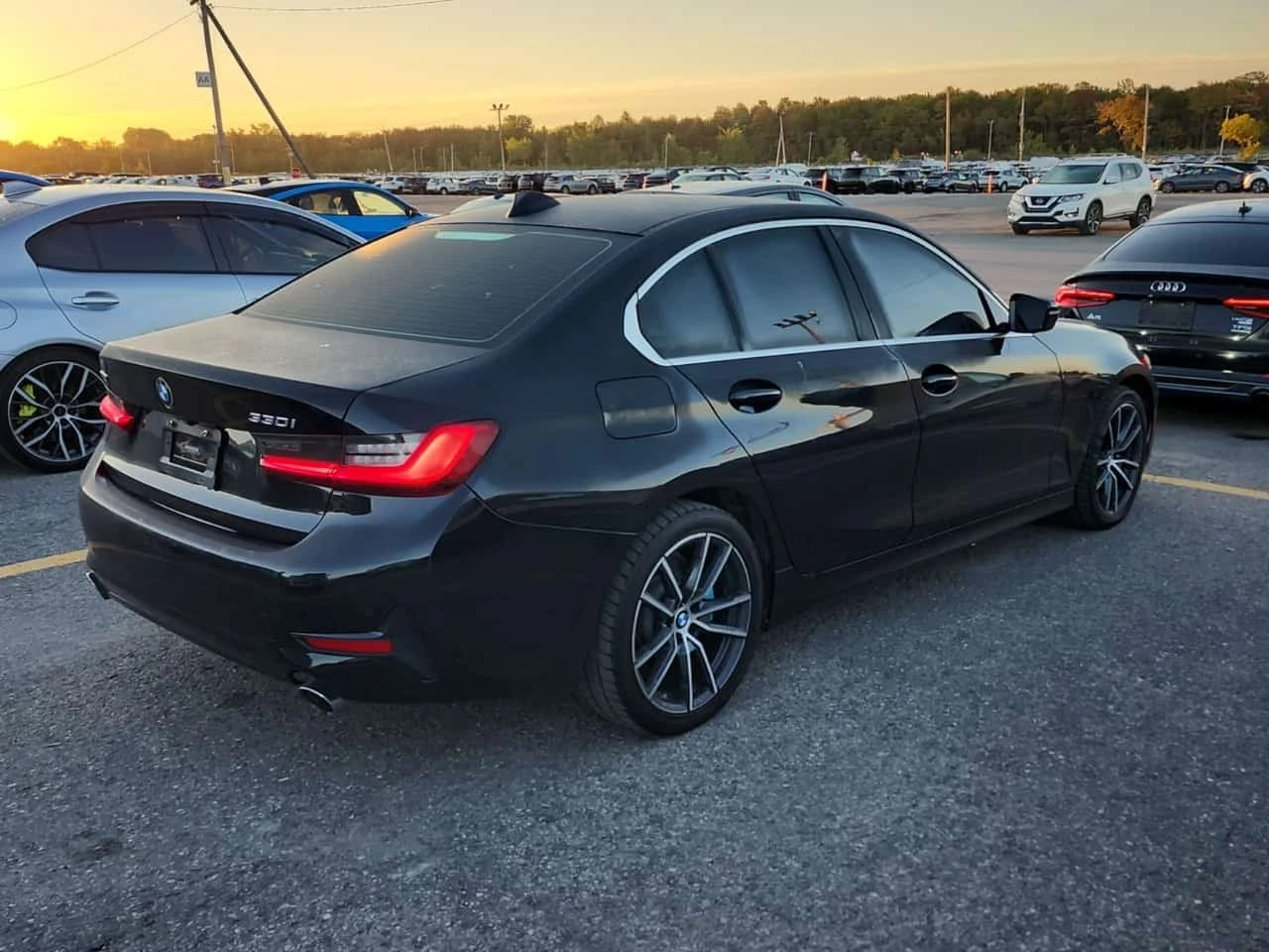 BMW 330 * 330I XDRIVE * ПОДГРЕВ * BLIND SPOT * , снимка 3 - Автомобили и джипове - 56224362
