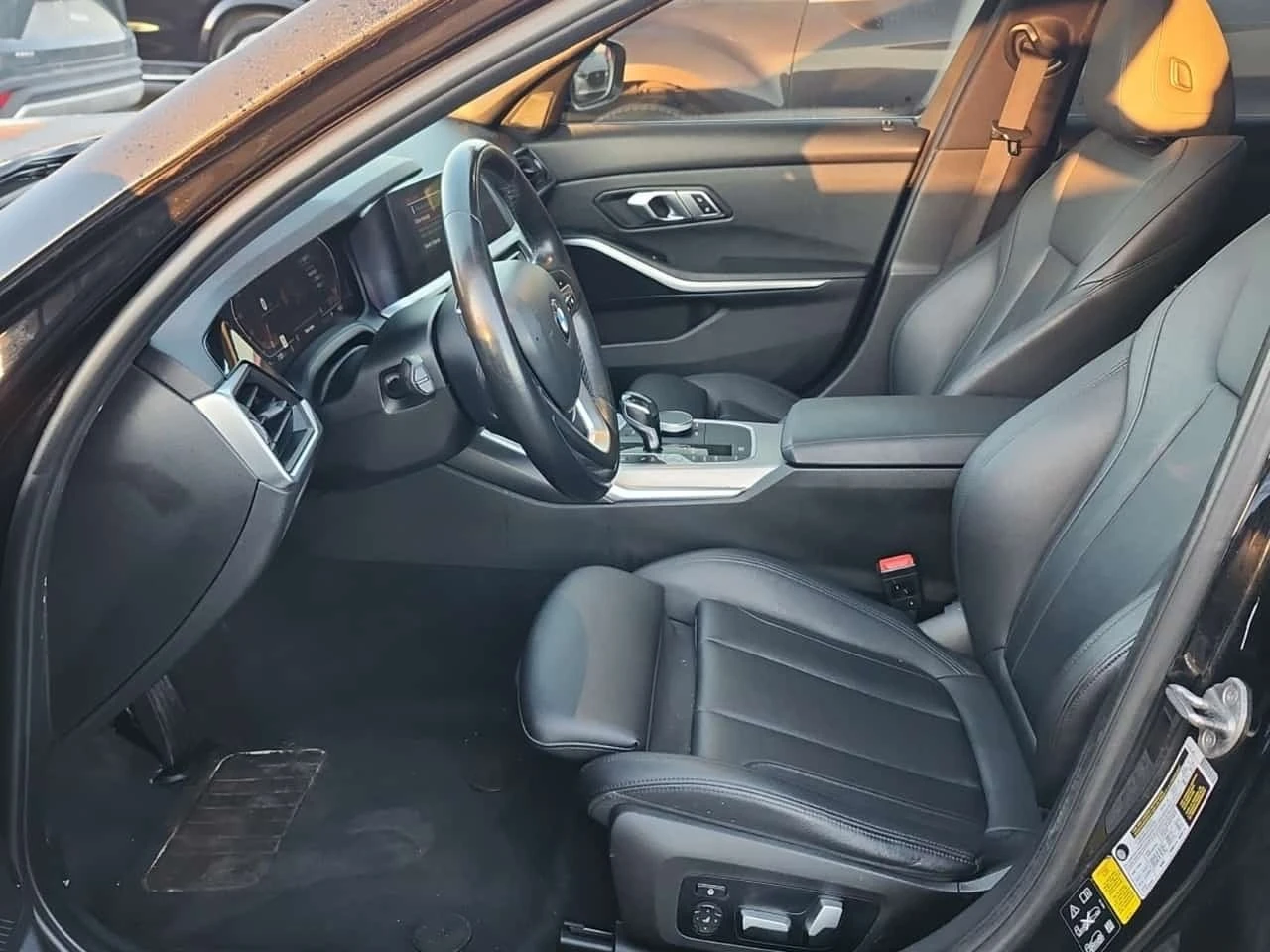 BMW 330 * 330I XDRIVE * ПОДГРЕВ * BLIND SPOT * , снимка 5 - Автомобили и джипове - 56224362