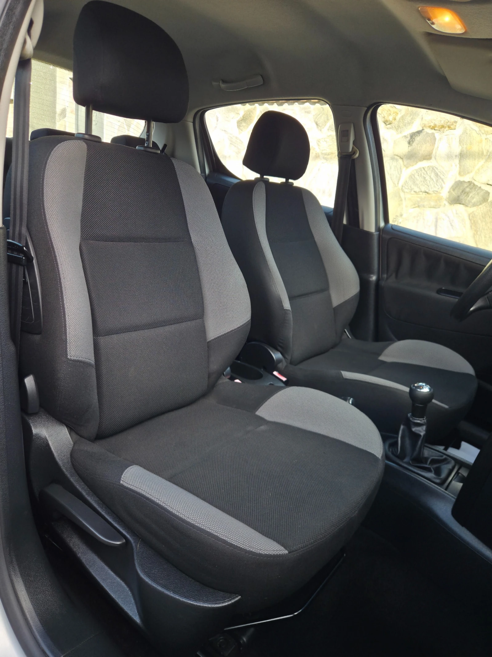 Peugeot 207 1.4i 75к.с. УНИКАЛНО, снимка 9 - Автомобили и джипове - 56258703