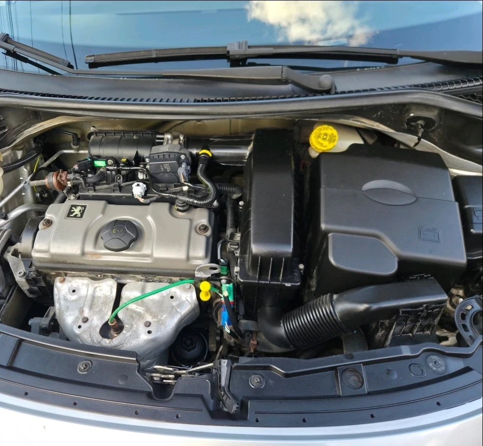 Peugeot 207 1.4i 75к.с. УНИКАЛНО, снимка 17 - Автомобили и джипове - 56258703