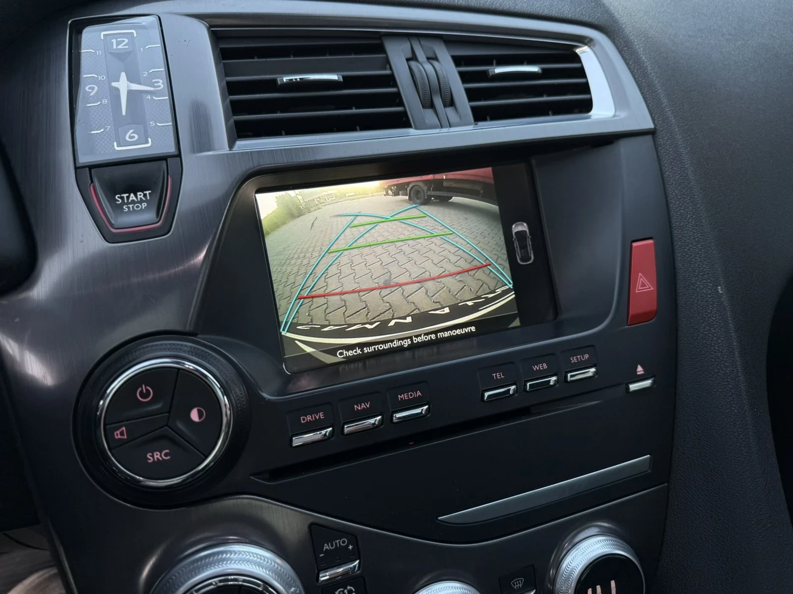 Citroen DS5 SportChic 2.0HDI-180к.с, снимка 14 - Автомобили и джипове - 56321070
