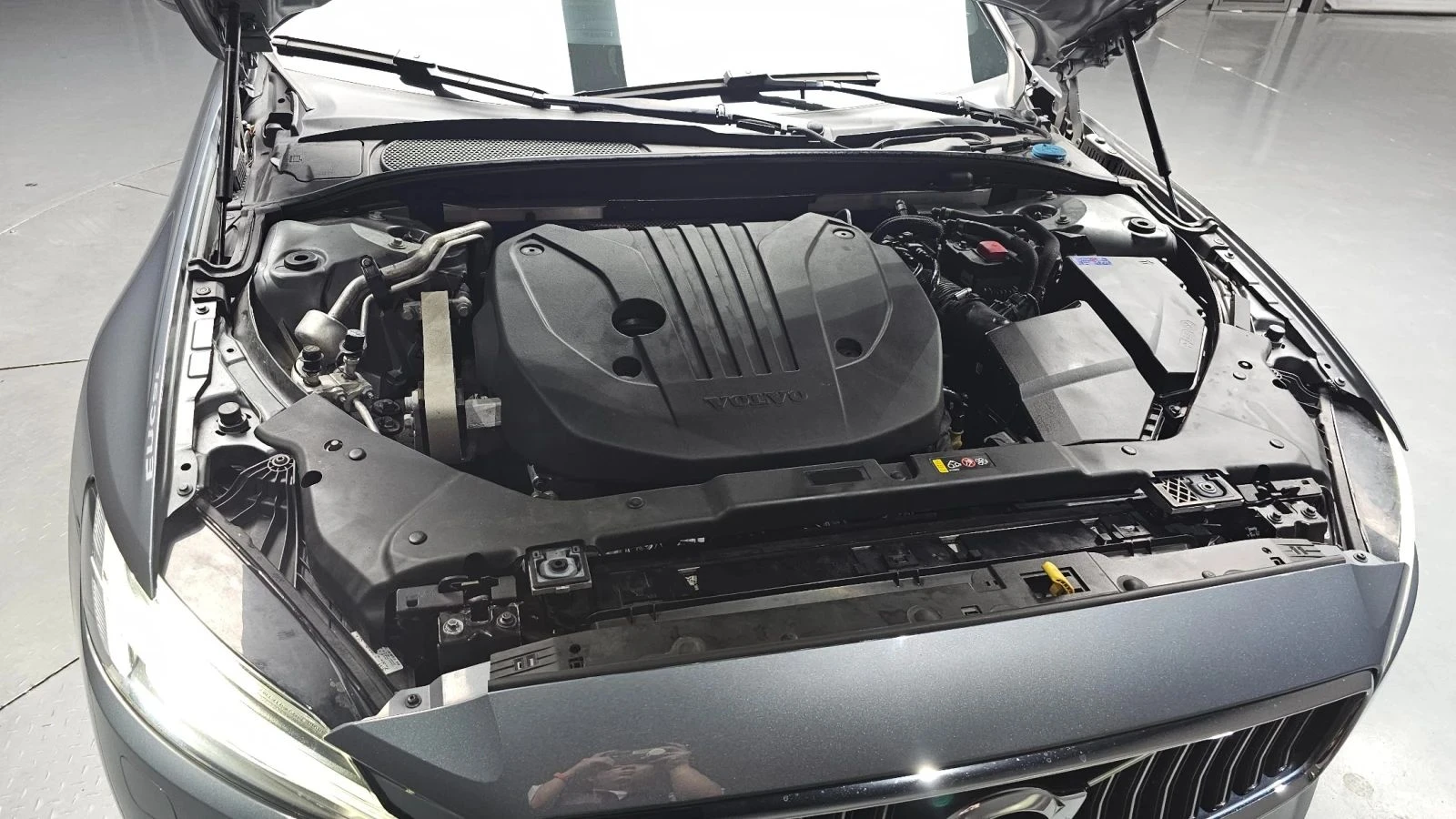 Volvo S60, снимка 5 - Автомобили и джипове - 56688636
