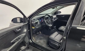 Kia Stonic Diesel 1.6 Trendy * НАЙ-ДОБРА ЦЕНА В БЪЛГАРИЯ* , снимка 10