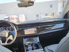 Audi Q8 Progressiv | PANO | ПОДГРЕВИ | KEYLESS | CARFAX, снимка 9 - Автомобили и джипове - 53631624