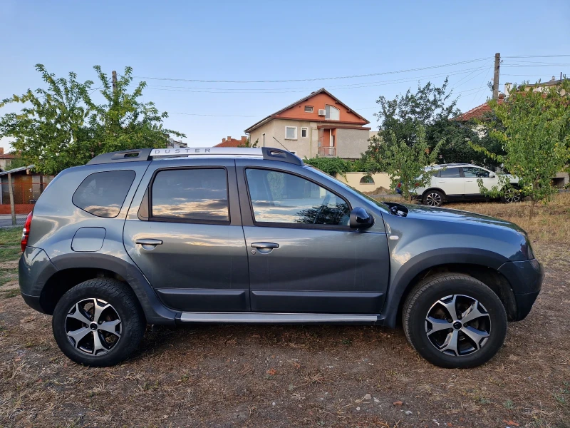 Dacia Duster, снимка 1 - Автомобили и джипове - 47493226