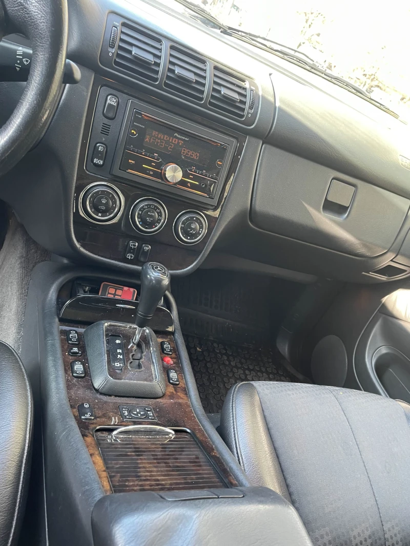 Mercedes-Benz ML 270, снимка 4 - Автомобили и джипове - 48018077