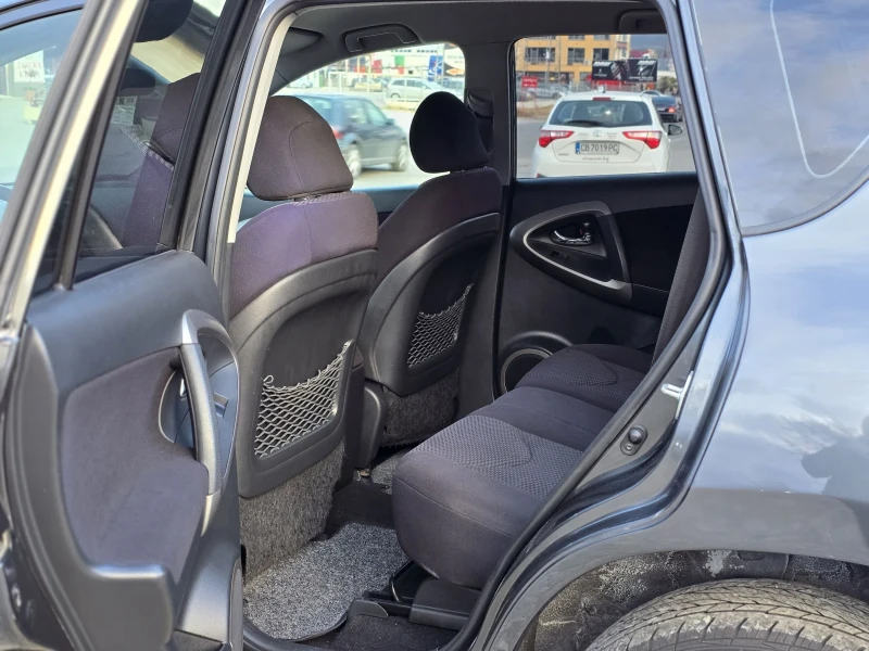 Toyota Rav4 2.2 D4D 4X4 136Hp , снимка 10 - Автомобили и джипове - 48043344