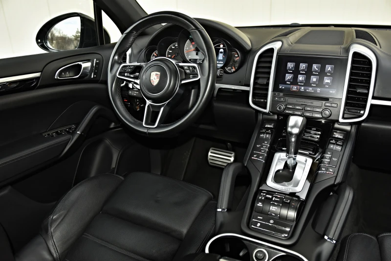 Porsche Cayenne S 4.2TDI V8 GTS-OPTIC 360 2xFACE LED EXLUSIVE FULL, снимка 10 - Автомобили и джипове - 49305164