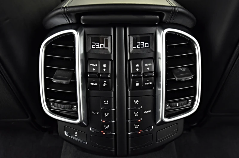 Porsche Cayenne S 4.2TDI V8 GTS-OPTIC 360 2xFACE LED EXLUSIVE FULL, снимка 17 - Автомобили и джипове - 49305164