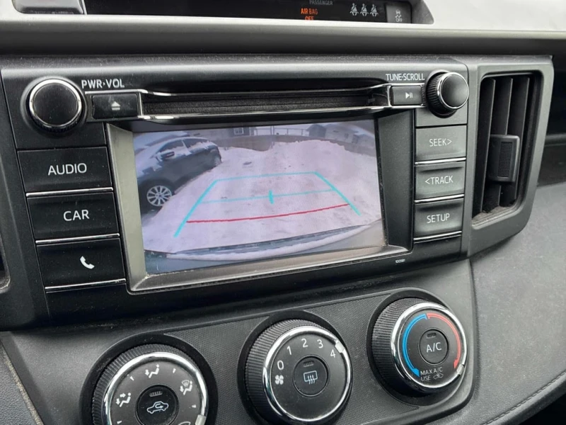 Toyota Rav4 * LE * CARFAX * БЕЗ ПЪРВОНАЧАЛНА ВНОСКА, снимка 14 - Автомобили и джипове - 52940805