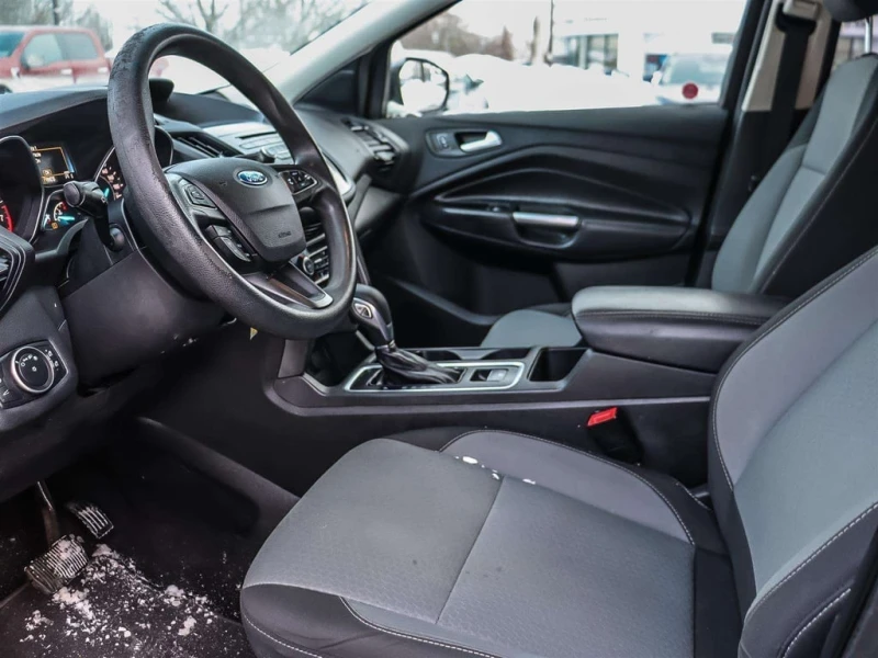 Ford Escape * SE * CARFAX * ЦЕНА ДО БГ, снимка 9 - Автомобили и джипове - 53366001