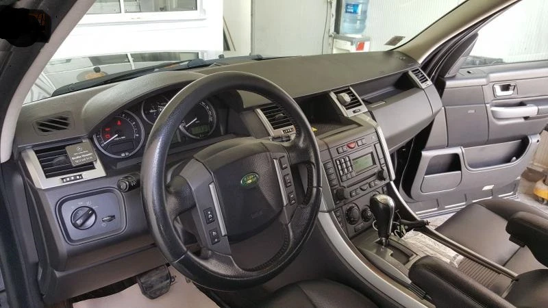 Land Rover Range Rover Sport, снимка 7 - Автомобили и джипове - 48996601