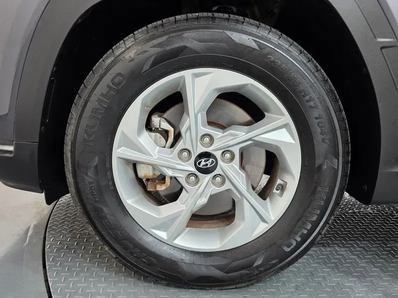 Hyundai Tucson 2.0 4Wd Modern, снимка 5 - Автомобили и джипове - 55651897