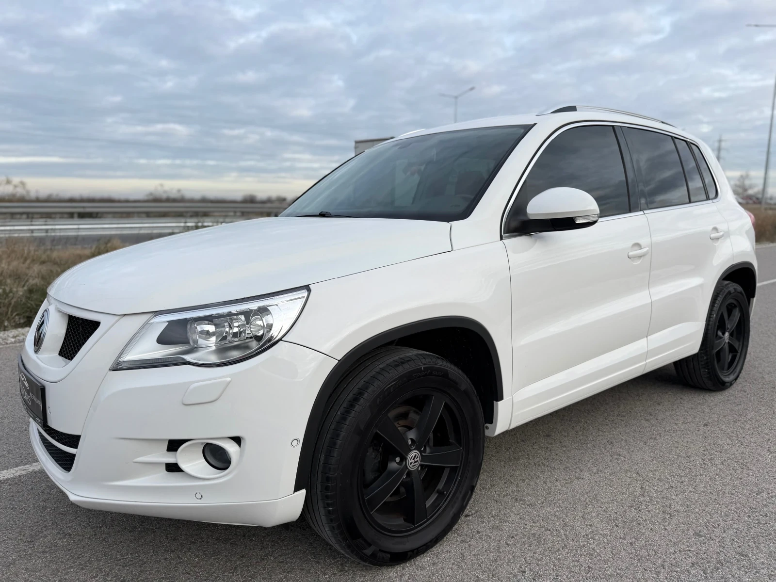 VW Tiguan 2.0 TDI / SPORT / 4MOTION / NAVI / XENON / PECHKA, снимка 1