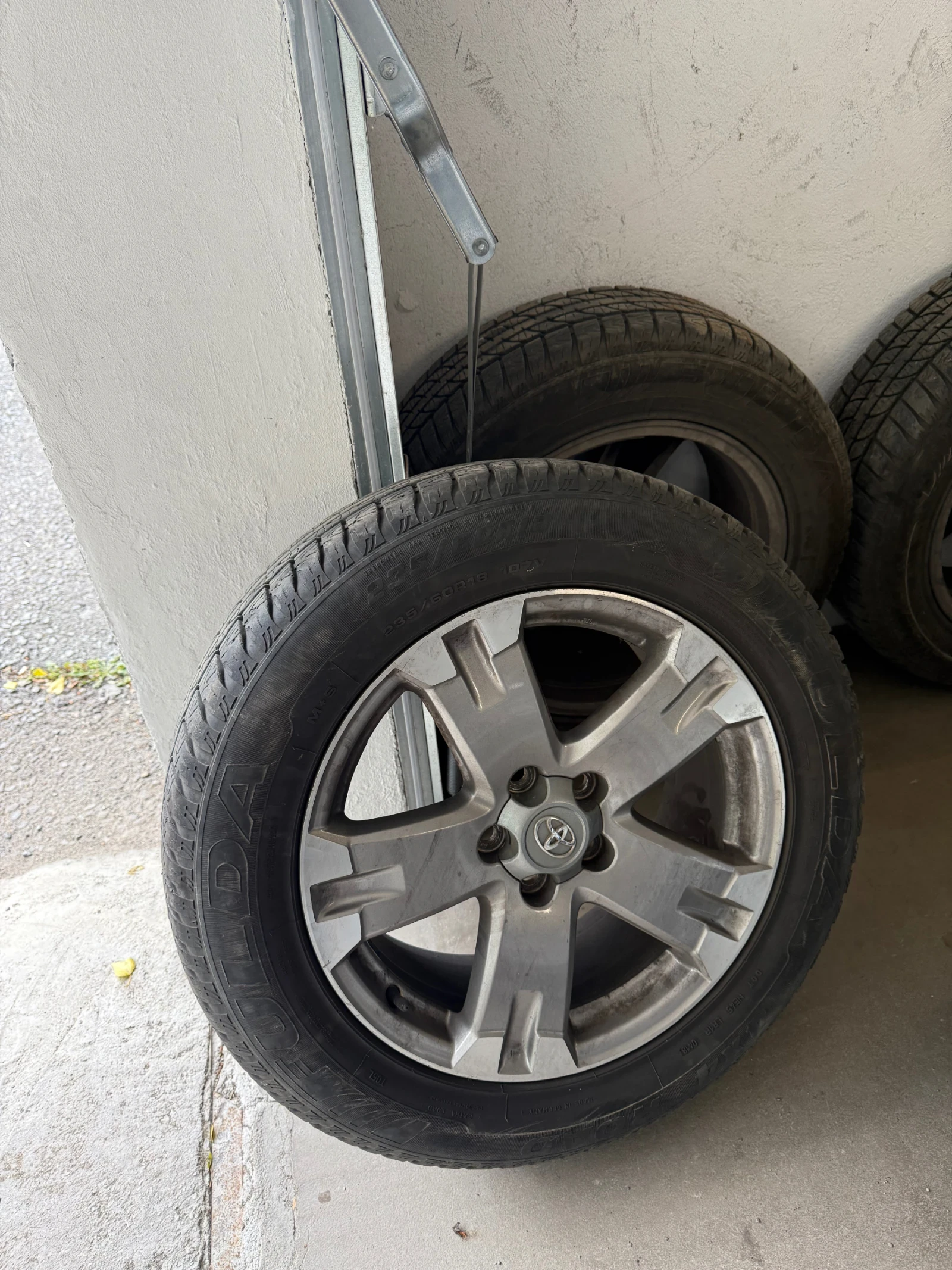 Toyota Rav4  - изображение 9