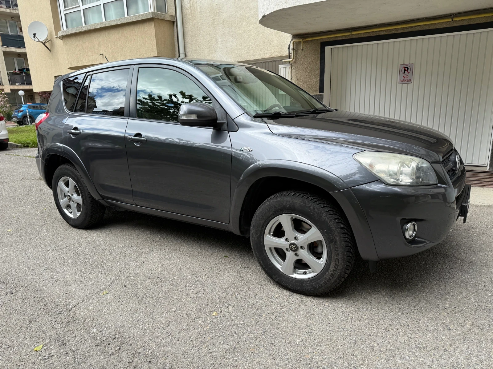 Toyota Rav4  - изображение 7