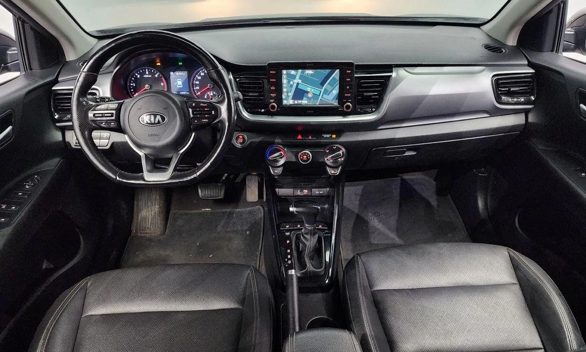 Kia Stonic Diesel 1.6 Trendy * НАЙ-ДОБРА ЦЕНА В БЪЛГАРИЯ*  - изображение 7