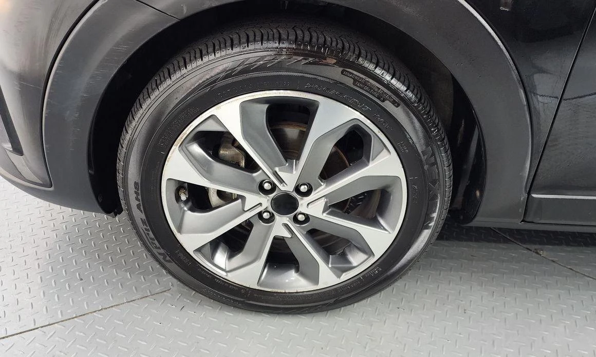 Kia Stonic Diesel 1.6 Trendy * НАЙ-ДОБРА ЦЕНА В БЪЛГАРИЯ*  - изображение 5