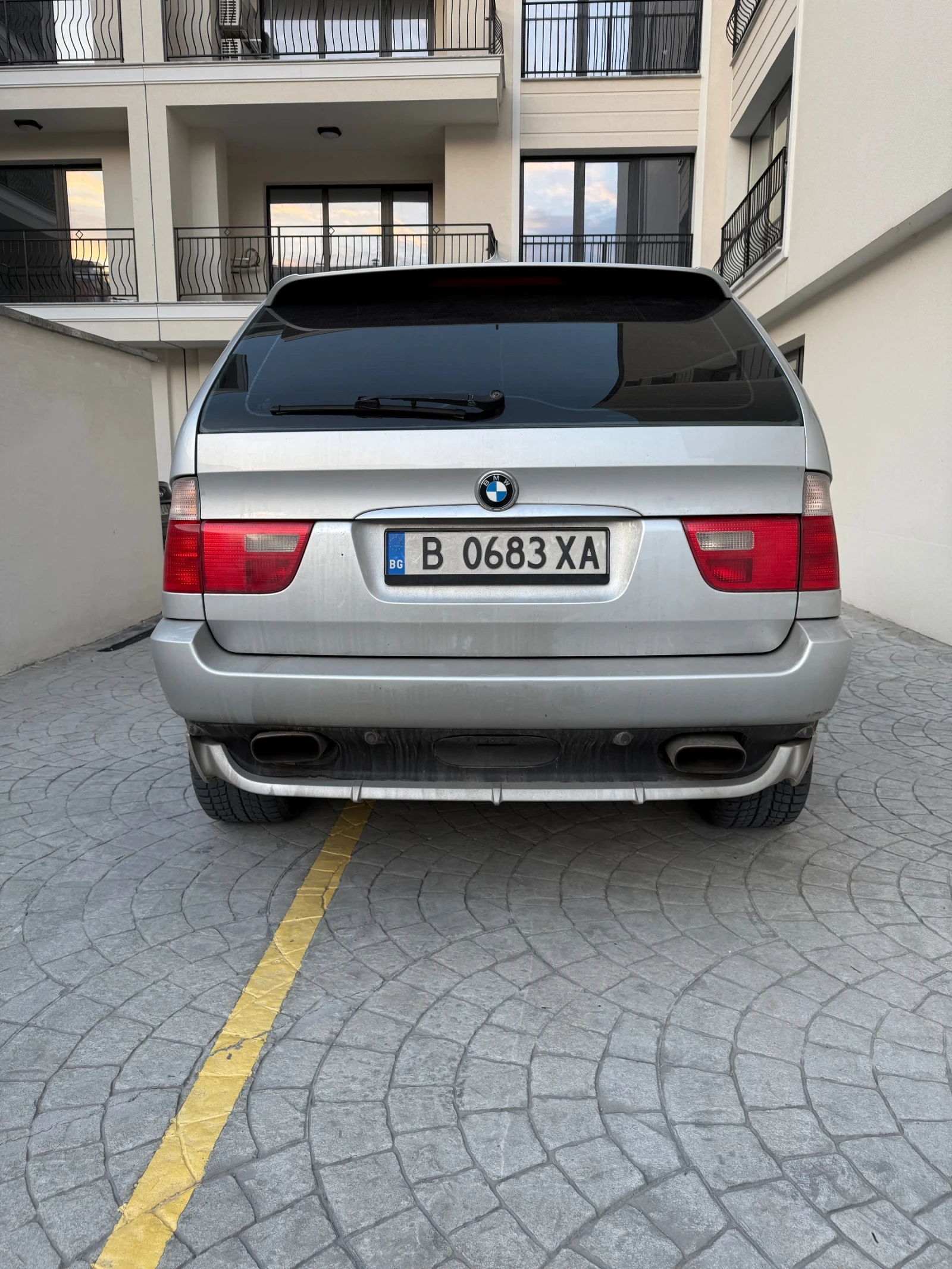 BMW X5 4.6 IS - изображение 5