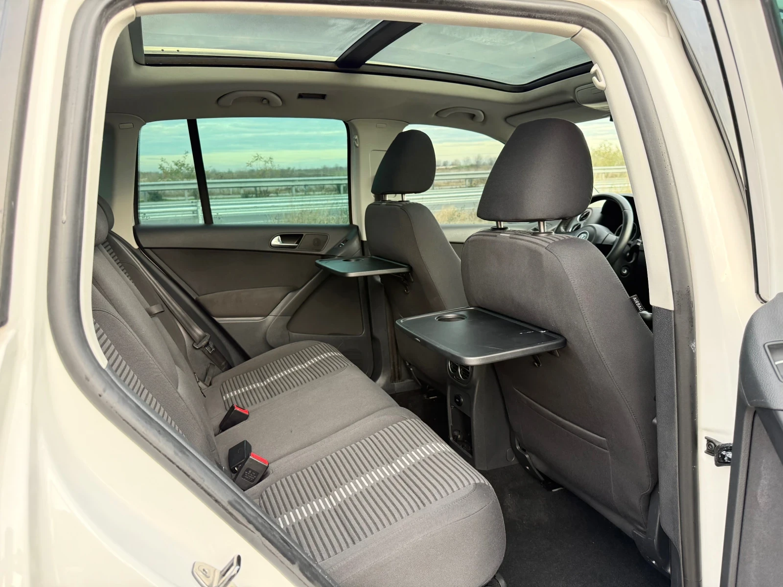 VW Tiguan 2.0 TDI / SPORT / 4MOTION / NAVI / XENON / PECHKA | Mobile.bg   12