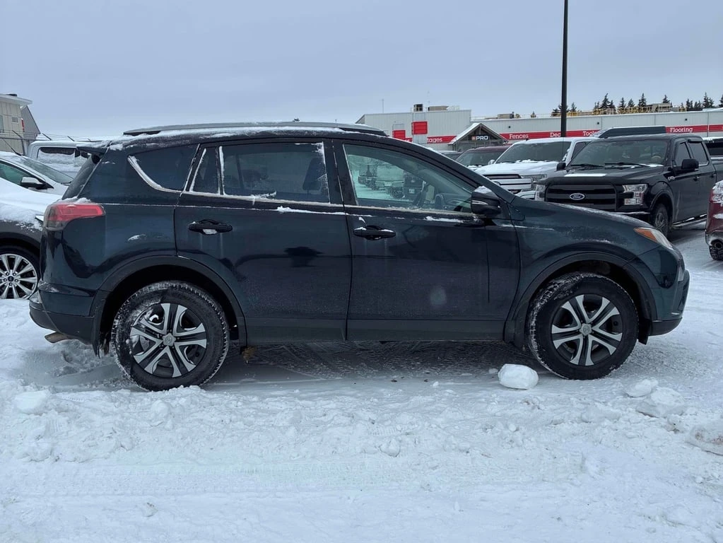 Toyota Rav4 * LE * CARFAX * БЕЗ ПЪРВОНАЧАЛНА ВНОСКА - изображение 3