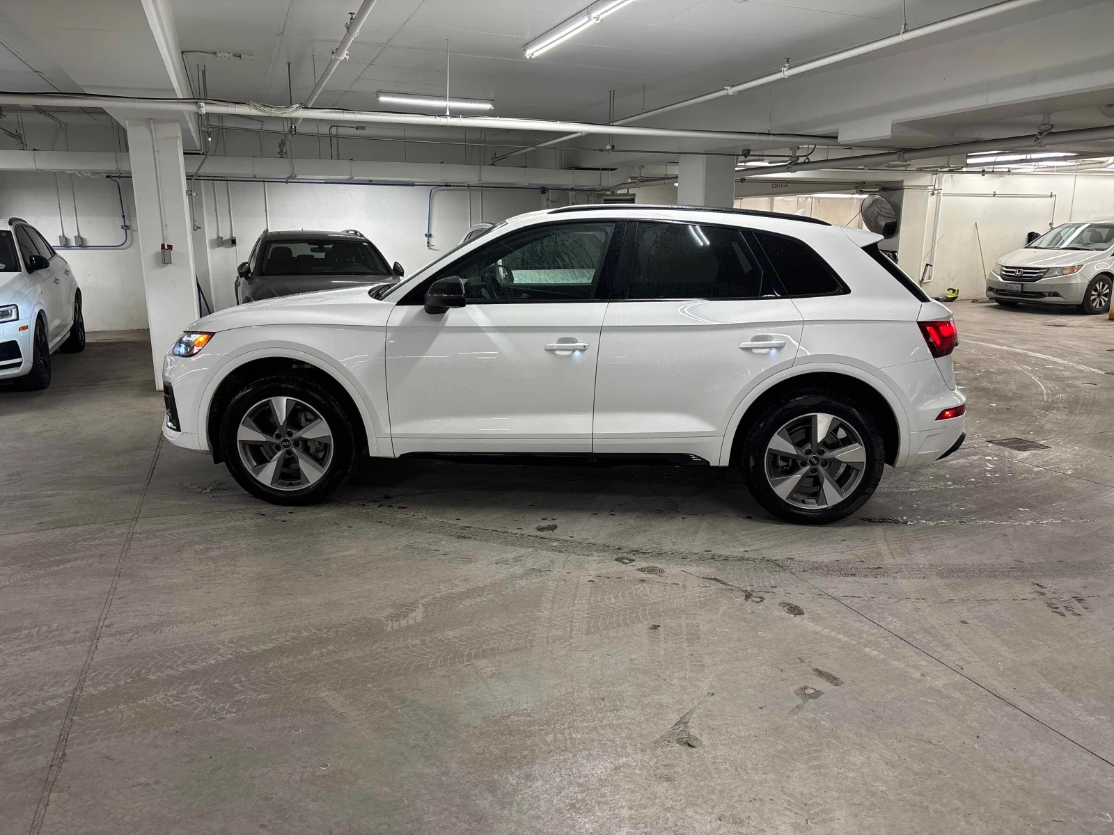 Audi Q5 * * CARFAX * * АВТО КРЕДИТ * *  - изображение 3