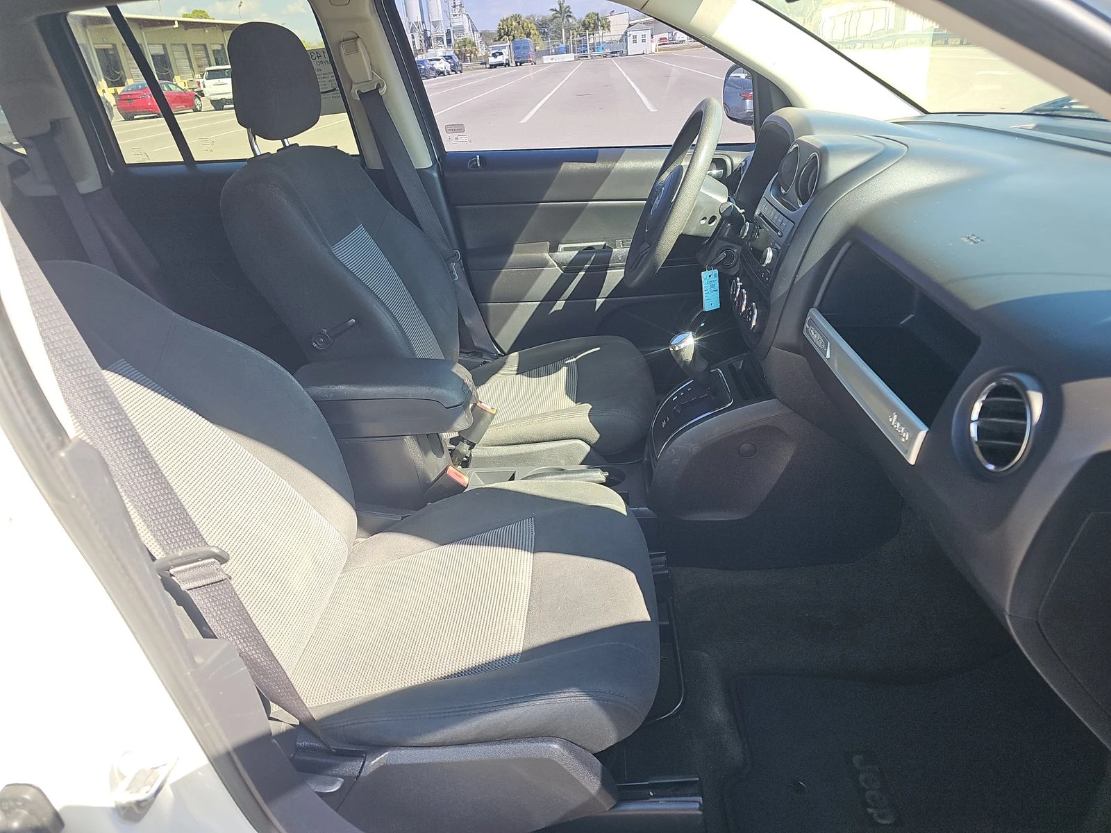 Jeep Compass, снимка 9 - Автомобили и джипове - 53874912