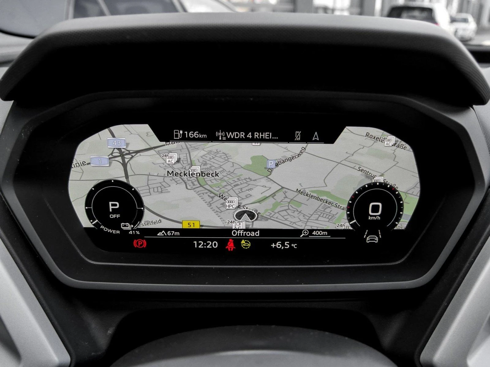 Audi Q4 ETRON/40/204HP/LED/PANO/CAM/NAVI/DIGITAL/231z, снимка 10 - Автомобили и джипове - 54040629