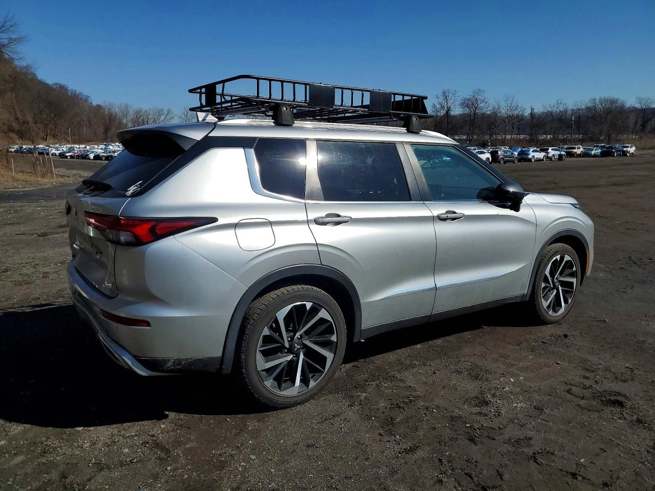 Mitsubishi Outlander 2.5l Se, снимка 3 - Автомобили и джипове - 54395808