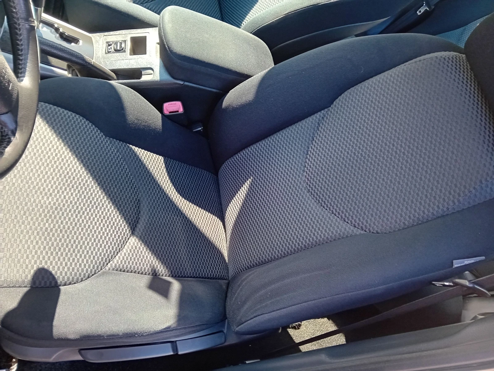 Toyota Rav4 2.0 4&4 ГАЗ!, снимка 7 - Автомобили и джипове - 54399528