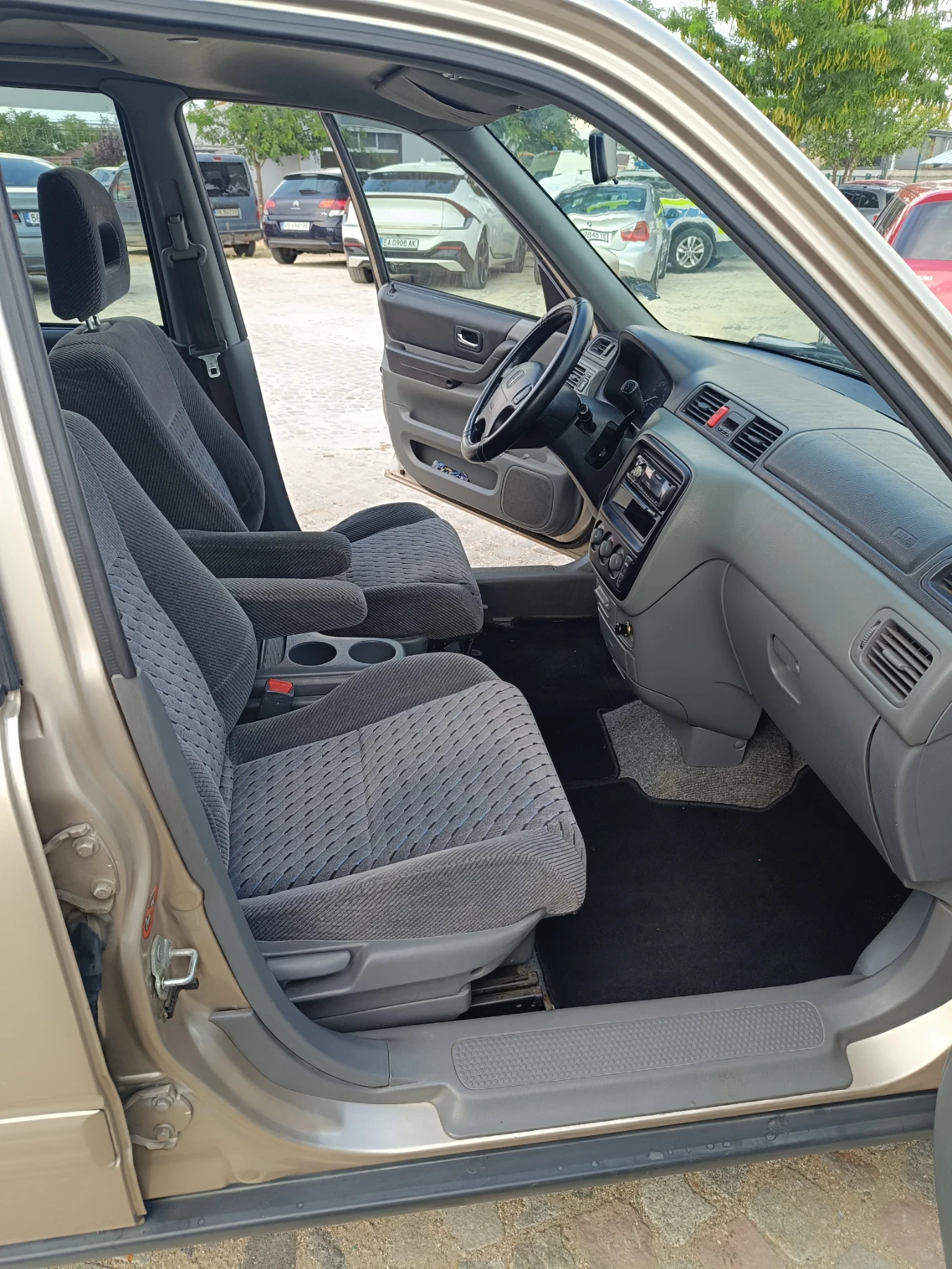 Honda Cr-v 2.0i AGU Auto , снимка 13 - Автомобили и джипове - 55327483