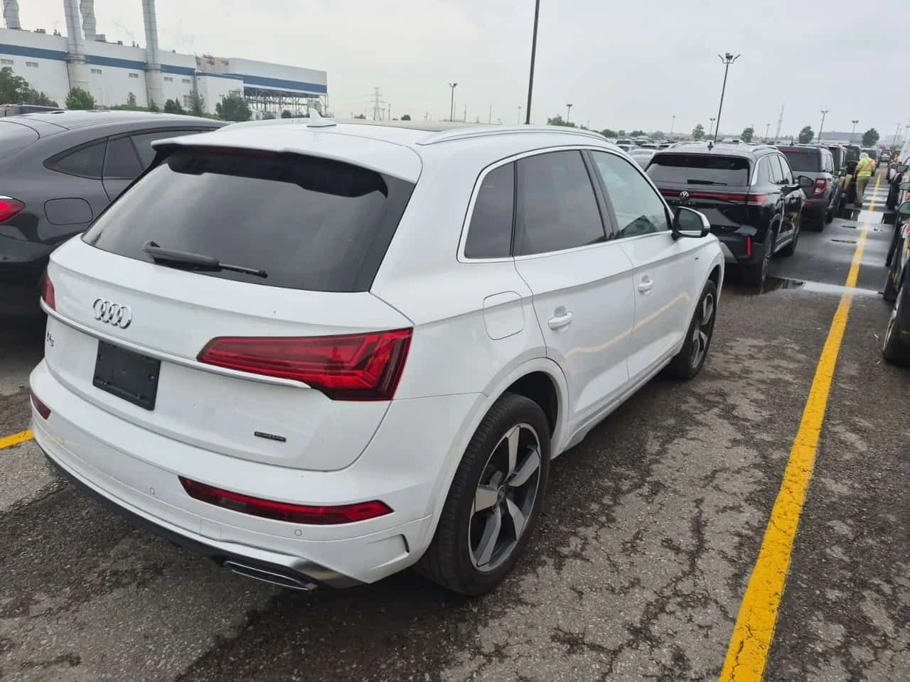 Audi Q5 PROGRESSIV * CARFAX * БЕЗ ПЪРВОНАЧАЛНА ВНОСКА, снимка 3 - Автомобили и джипове - 55404880