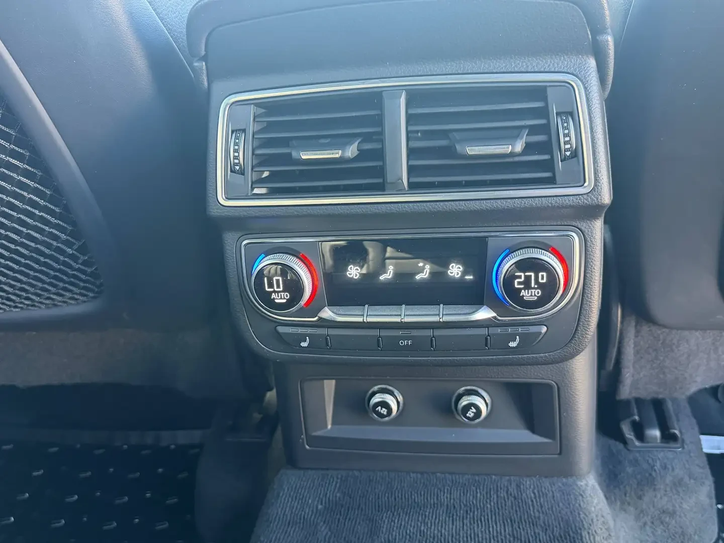 Audi Q7 3.0T* MATRIX* BOSE* ОБДУХВАНЕ* ДИГИТАЛНО* ТАБЛО* , снимка 15 - Автомобили и джипове - 55450443