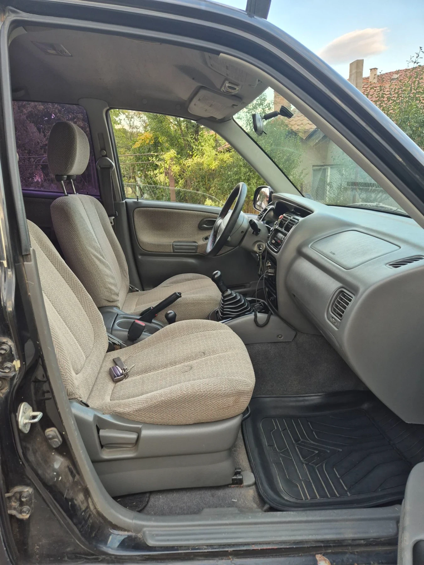 Suzuki Grand vitara, снимка 10 - Автомобили и джипове - 56132394
