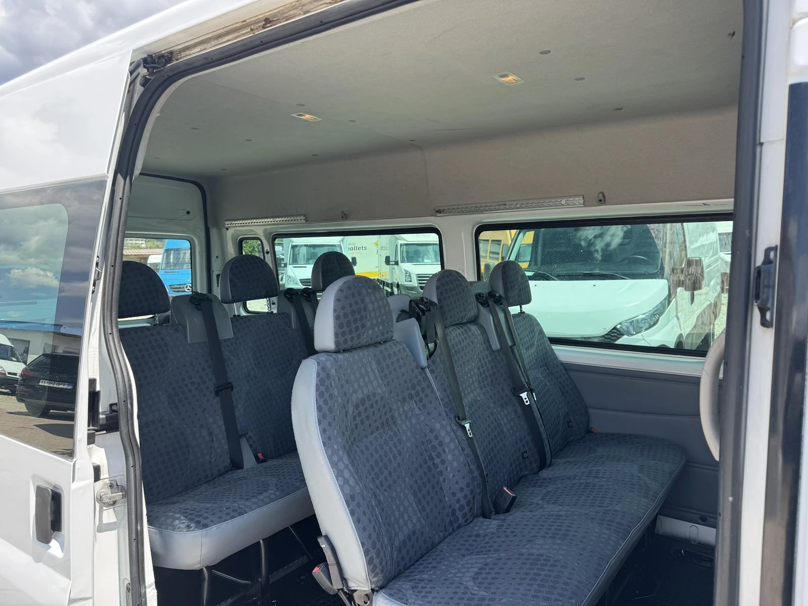 Ford Transit 9местен KLIMA6скорости - изображение 8