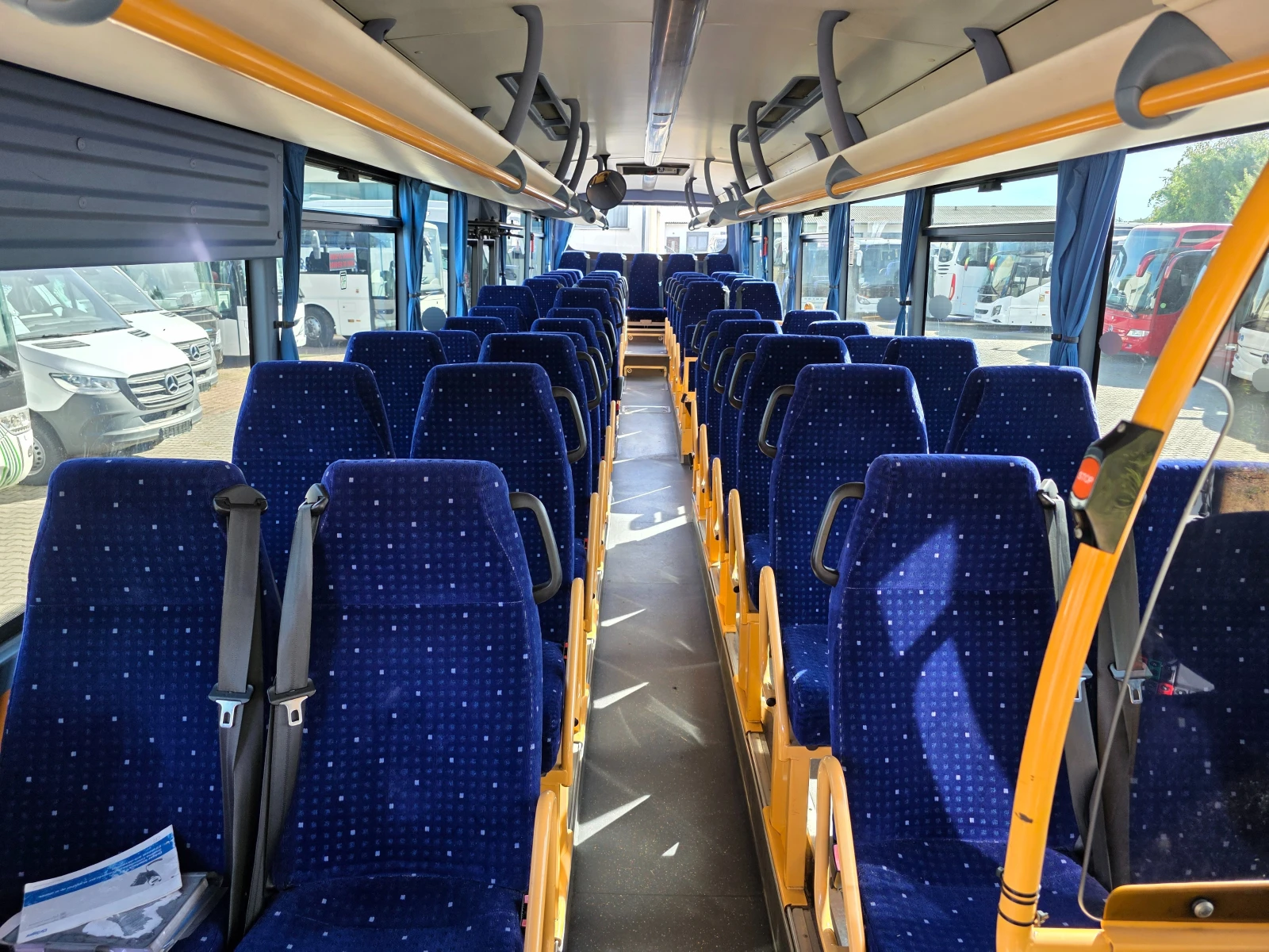 Iveco Classic Irisbus Recreo   51+ 1, ������� 12 � | Mobile.bg � ����������� 11