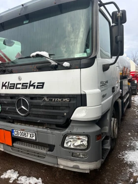     Mercedes-Benz 1841 Actros