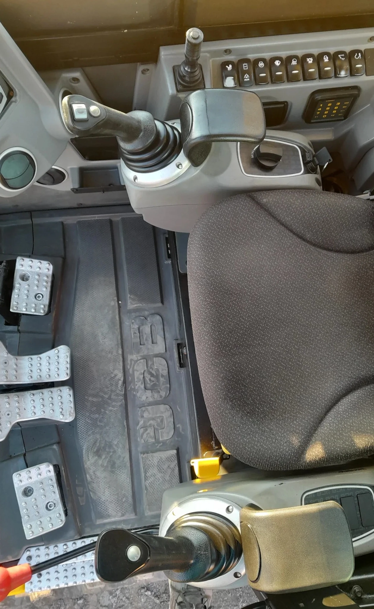 ����� JCB JCB86C-1 | Mobile.bg � ����������� 14